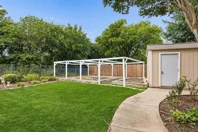 16101 Cowboy Trail, Fort Worth, TX 76247 - Photo 32