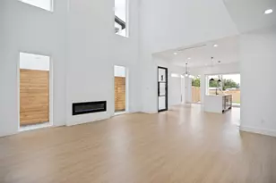 1845 Pollard St, Dallas, TX 75208 - Photo 12
