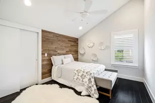 656 Bishop Heights Ln, Dallas, TX 75208 - Photo 14