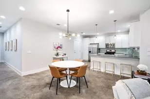 656 Bishop Heights Ln, Dallas, TX 75208 - Photo 6
