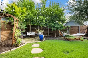 656 Bishop Heights Ln, Dallas, TX 75208 - Photo 18