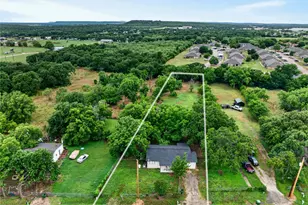 614 SW 15th Ave, Mineral Wells, TX 76067 - Photo 1