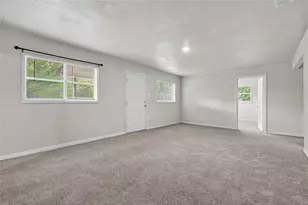 614 SW 15th Ave, Mineral Wells, TX 76067 - Photo 8