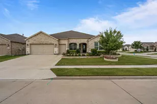 200 Habitat Trl, McKinney, TX 75071 - Photo 2