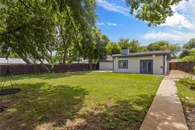 1065 Sunset Circle, Garland, TX 75040 - Photo 20