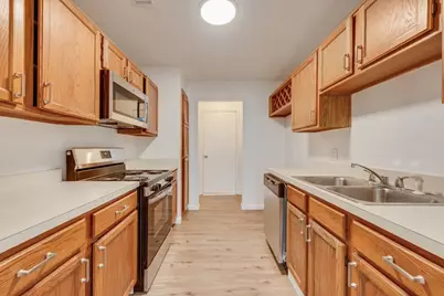 606 Oakland Hills Drive, Arlington, TX 76018 - Photo 8