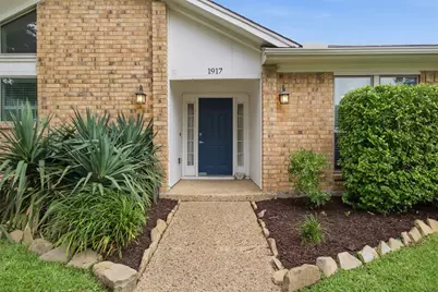 1917 Pleasant Valley Drive, Plano, TX 75023 - Photo 4