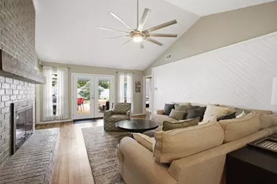 1917 Pleasant Valley Drive, Plano, TX 75023 - Photo 8