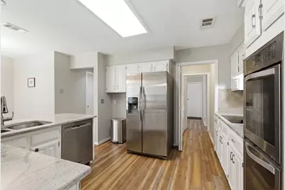 1917 Pleasant Valley Drive, Plano, TX 75023 - Photo 10