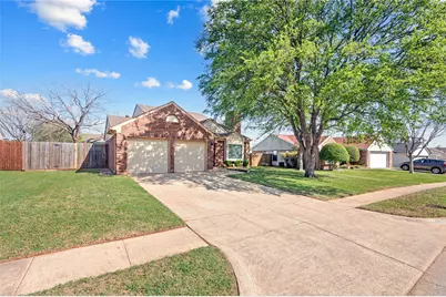 2621 Bayberry Lane, Euless, TX 76039 - Photo 30