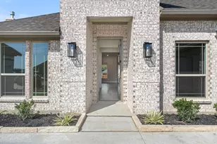 217 Seminole Trail, Alvarado, TX 76009 - Photo 4