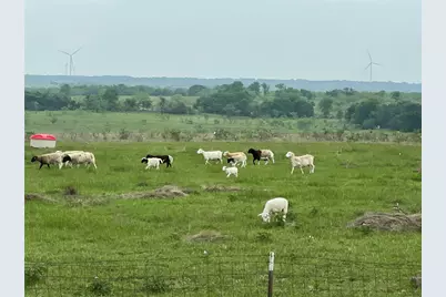 1044 Hcr 3241, Hubbard, TX 76648 - Photo 18