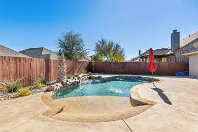 205 Whitman Drive, McKinney, TX 75072 - Photo 2