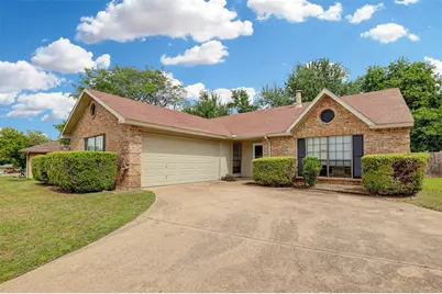 620 Nora Lane, DeSoto, TX 75115 - Photo 2