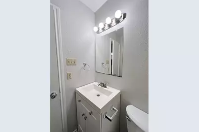 1108 N Elm Street #10, Denton, TX 76201 - Photo 26
