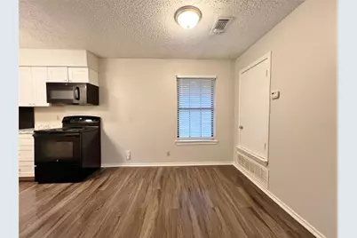 1108 N Elm Street #10, Denton, TX 76201 - Photo 14