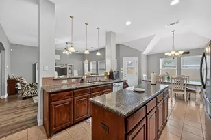 212 Ghost Rider Rd, Waxahachie, TX 75165 - Photo 12