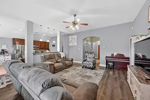 212 Ghost Rider Rd, Waxahachie, TX 75165 - Photo 4