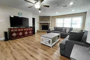 1418 Whiteoak Dr, Garland, TX 75040 - Photo 2
