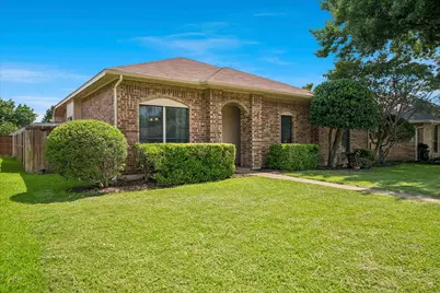 2028 Lansdown Drive, Carrollton, TX 75010 - Photo 2