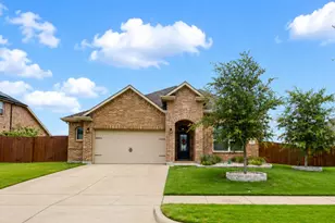 1624 Omaha Dr, Granbury, TX 76049 - Photo 1