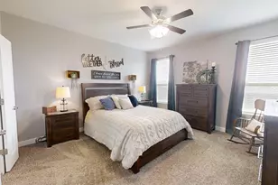 1624 Omaha Dr, Granbury, TX 76049 - Photo 10