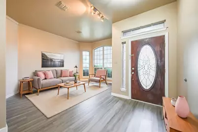 606 Primavera Drive, Arlington, TX 76002 - Photo 2