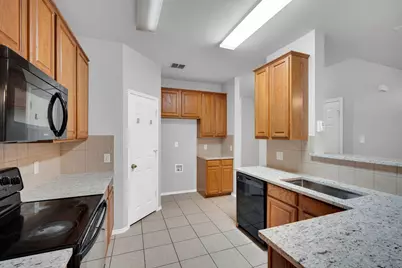 708 Hummingbird Trail, Crowley, TX 76036 - Photo 6