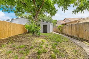 4627 Chapman St, The Colony, TX 75056 - Photo 6