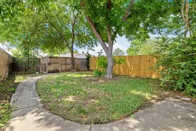 4627 Chapman Street, The Colony, TX 75056 - Photo 4