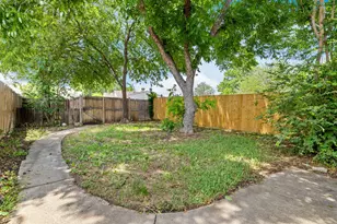 4627 Chapman St, The Colony, TX 75056 - Photo 4