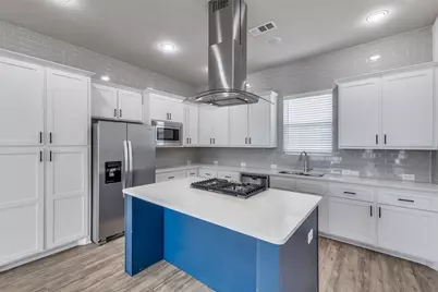 2633 La Altura Lane, Dallas, TX 75212 - Photo 6