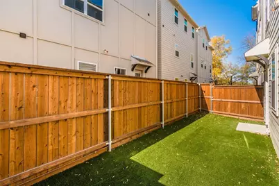 2633 La Altura Lane, Dallas, TX 75212 - Photo 16