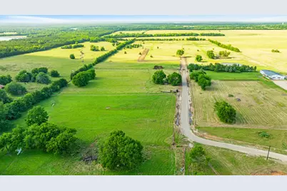 393 Private Road 33261, Sumner, TX 75486 - Photo 4
