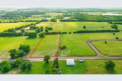 393 Private Road 33261, Sumner, TX 75486 - Photo 2