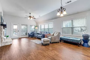 513 Thompson Dr, Van Alstyne, TX 75495 - Photo 14
