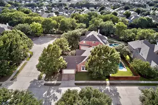 700 Salmon Run Ct, Euless, TX 76039 - Photo 10