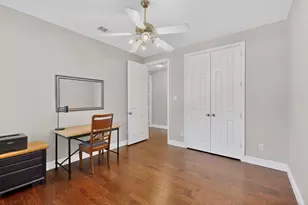 700 Salmon Run Ct, Euless, TX 76039 - Photo 32