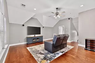 700 Salmon Run Ct, Euless, TX 76039 - Photo 6