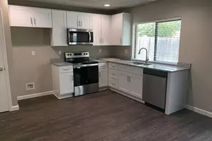 406 E Springdale Ln, Grand Prairie, TX 75052 - Photo 1
