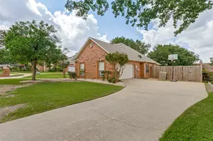 1508 Vista Verde St, Denton, TX 76210 - Photo 2