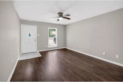 2219 Foxcroft Lane, Arlington, TX 76014 - Photo 2