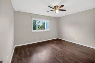 2219 Foxcroft Ln, Arlington, TX 76014 - Photo 18