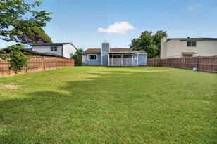 2219 Foxcroft Ln, Arlington, TX 76014 - Photo 22