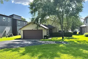 194 Bushwhacker Dr, Mabank, TX 75156 - Photo 4