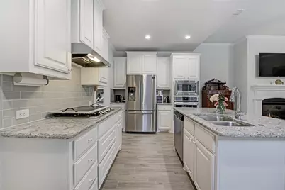 932 Parkside Drive, Argyle, TX 76226 - Photo 6