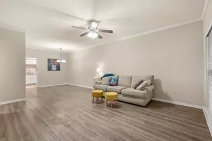 4420 Harlanwood Dr, Fort Worth, TX 76109 - Photo 4