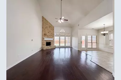 2948 Almansa, Grand Prairie, TX 75054 - Photo 8