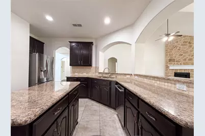 2948 Almansa, Grand Prairie, TX 75054 - Photo 6