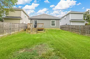 426 W Coffin St, Denison, TX 75020 - Photo 14